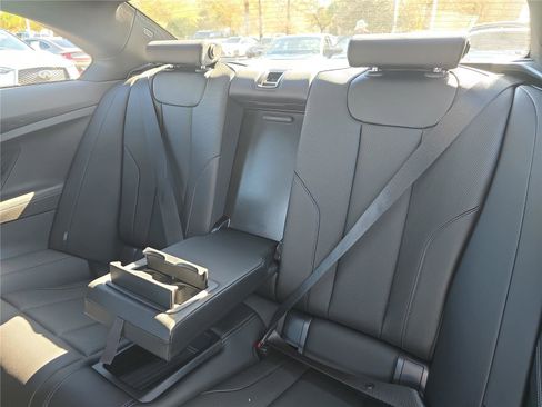 Used 2025 BMW 230i 230i image 9