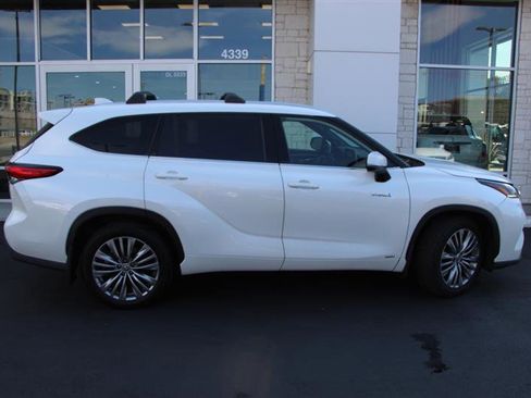 Used 2020 Toyota Highlander Platinum image 7