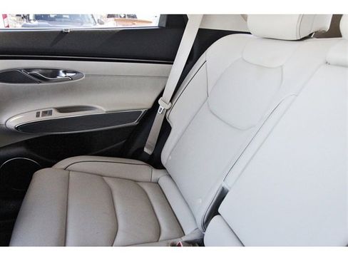 Used 2023 Genesis GV70 2.5T w/ Advanced Package image 11