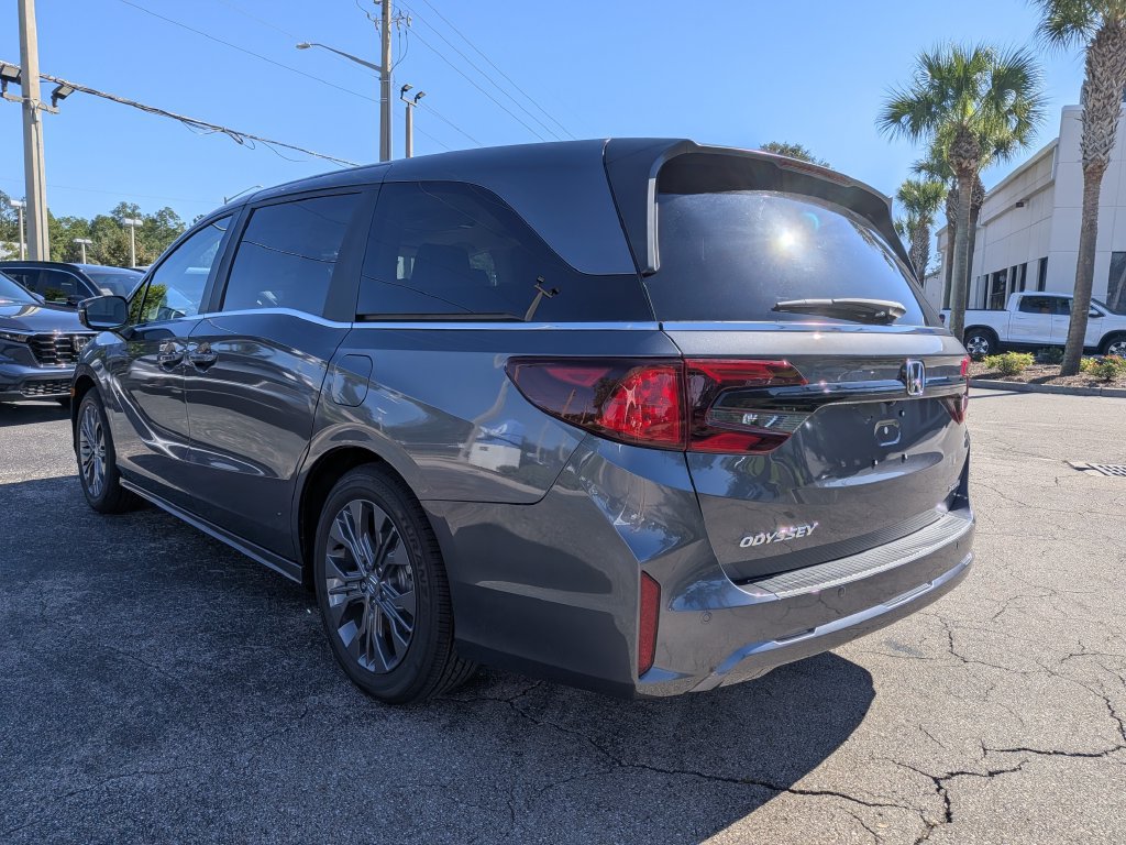 New 2027 Honda Odyssey Touring image 6