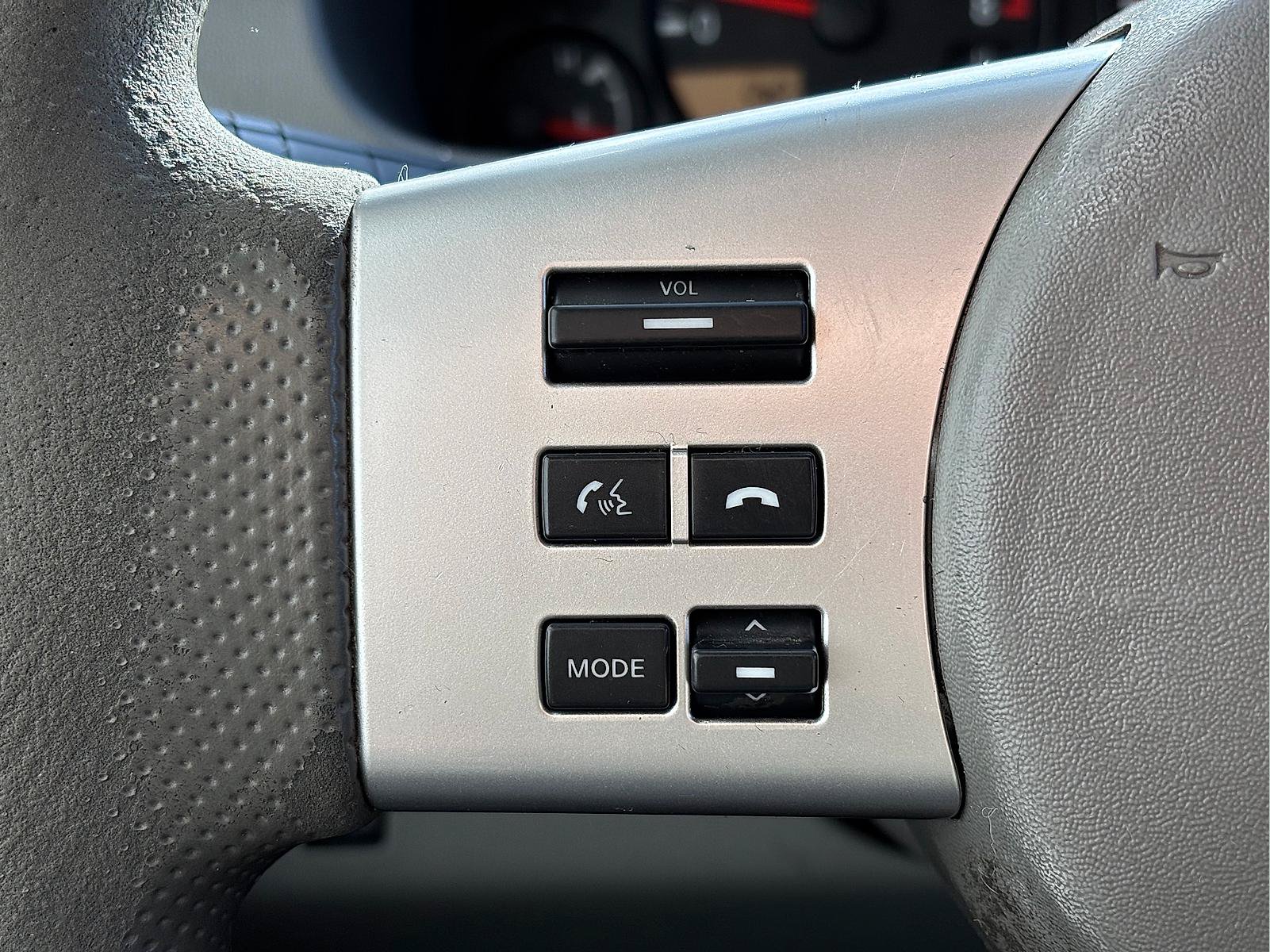 Used 2018 Nissan Frontier SV AWD/4WD image 27