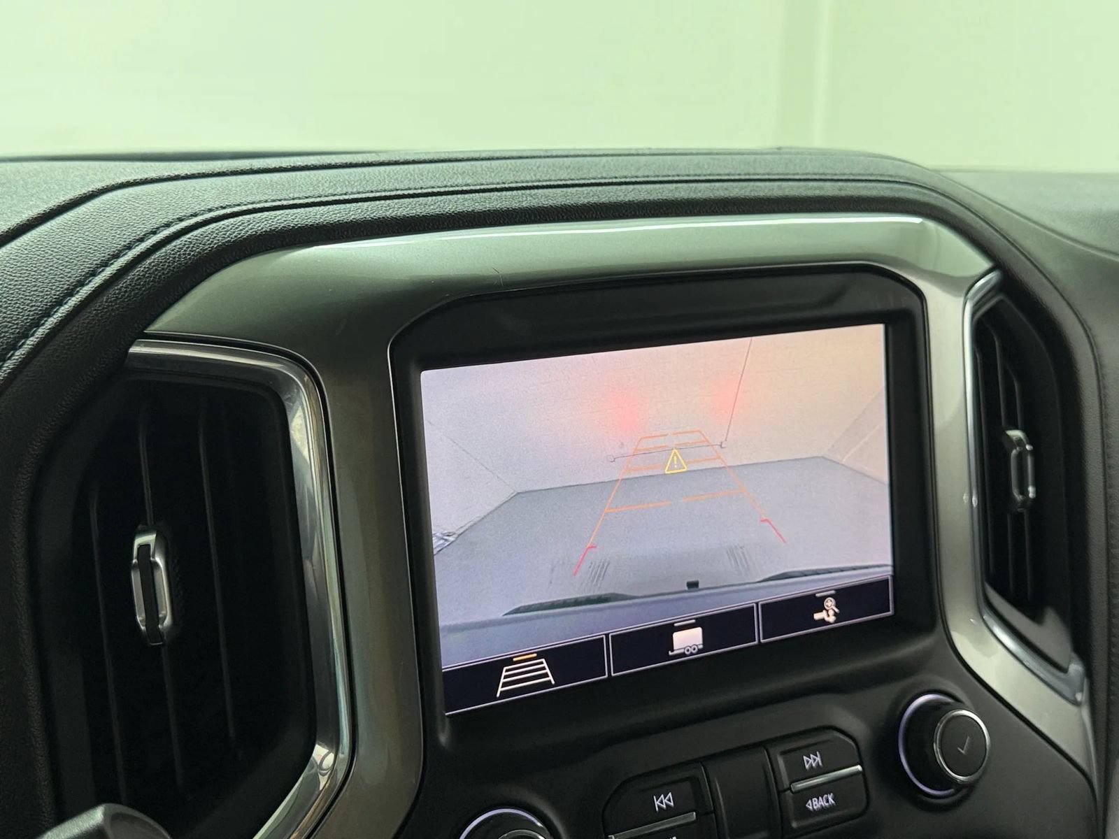 Used 2020 Chevrolet Silverado 1500 RST w/ Texas Edition RWD image 25