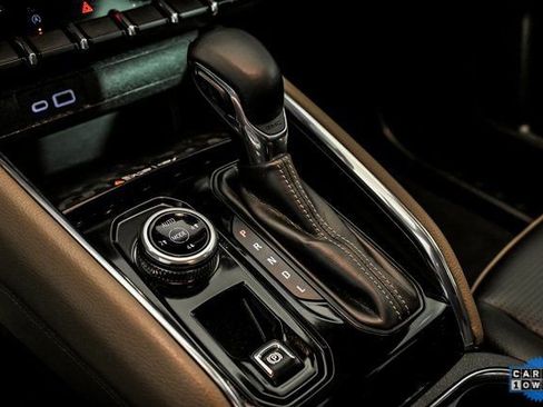 Used 2023 GMC Canyon Denali image 24