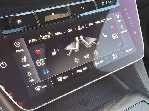 Used 2025 Maserati Grecale Modena AWD/4WD image 16