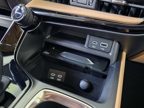 Used 2025 Lexus NX 250 FWD w/ Premium Package image 19