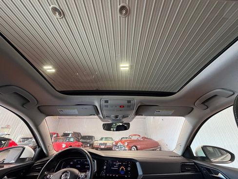 Used 2019 Volkswagen Jetta SEL FWD image 36