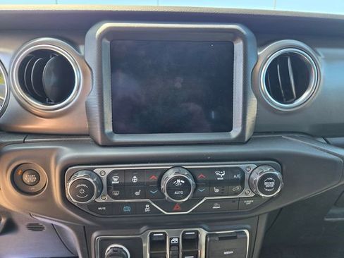 Certified 2023 Jeep Wrangler Unlimited Rubicon 4xe w/ Cold Weather Group AWD/4WD image 6