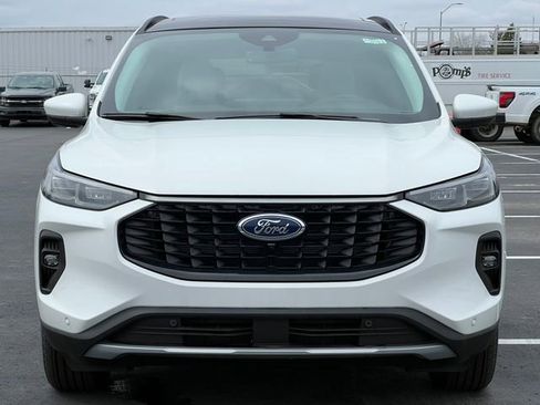 New 2024 Ford Escape SE w/ PHEV Premium Package image 39
