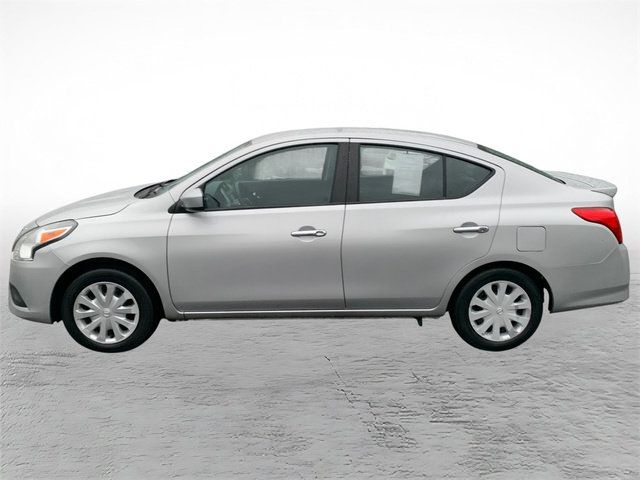 Used 2019 Nissan Versa SV FWD image 5