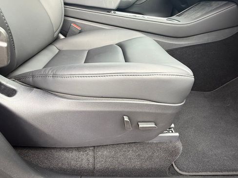 Used 2023 Tesla Model Y Performance image 45