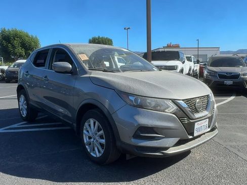 Used 2022 Nissan Rogue Sport S FWD image 3