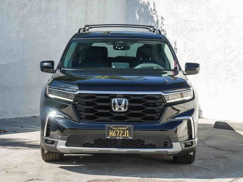 Used 2024 Honda Pilot Elite image 2