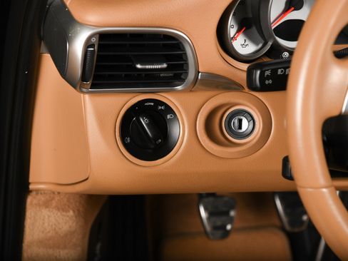 Used 2009 Porsche 911 Carrera 4S image 24