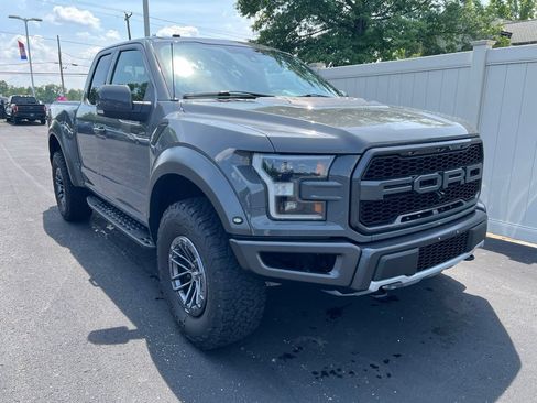 Used 2018 Ford F150 Raptor w/ Equipment Group 802A Luxury AWD/4WD image 2