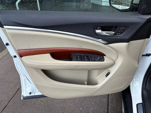 Used 2017 Acura MDX SH-AWD w/ Advance Package image 12