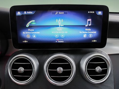 Used 2021 Mercedes-Benz GLC 300 image 27