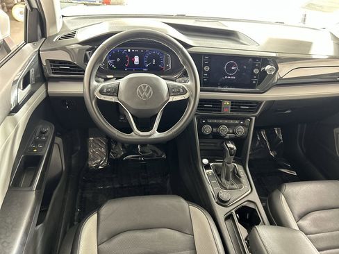 Used 2022 Volkswagen Taos SEL image 22