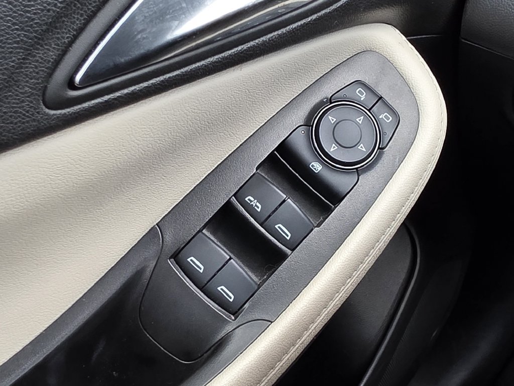 Certified 2024 Buick Encore GX Sport Touring FWD image 25