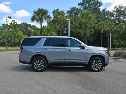 Used 2023 Chevrolet Tahoe LT RWD image 2