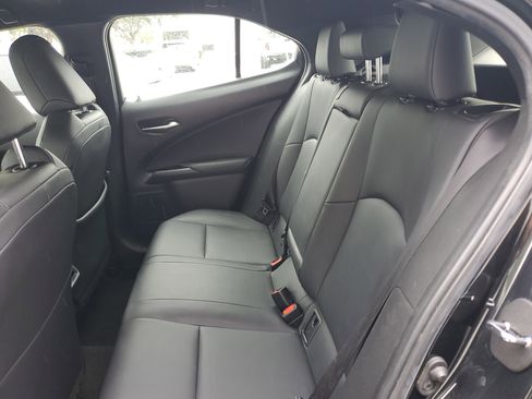 Used 2021 Lexus UX 200 w/ Accessory Package (Z1) FWD image 10