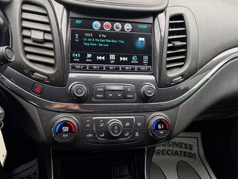 Used 2017 Chevrolet Impala LT FWD image 13