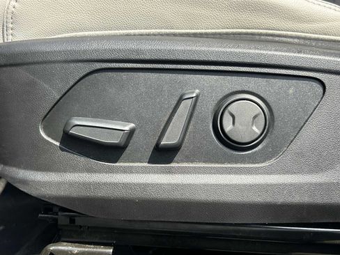 Used 2024 Hyundai Tucson Limited FWD image 14