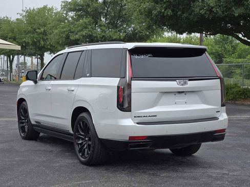 Certified 2023 Cadillac Escalade Sport w/ LPO, ONYX Package AWD/4WD image 5