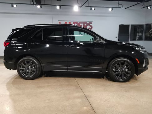 Used 2023 Chevrolet Equinox RS AWD/4WD image 8