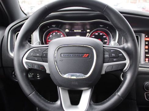 Used 2015 Dodge Charger SXT image 27