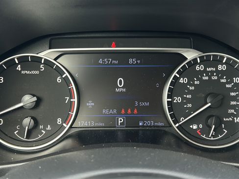 Used 2025 Nissan Altima 2.5 SR w/ SR Premium Package FWD image 24