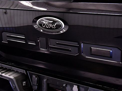 Used 2023 Ford F150 XLT w/ XLT Black Appearance Package image 12