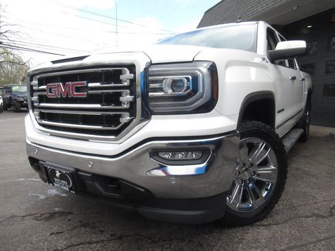 Used 2018 GMC Sierra 1500 SLT AWD/4WD image 34