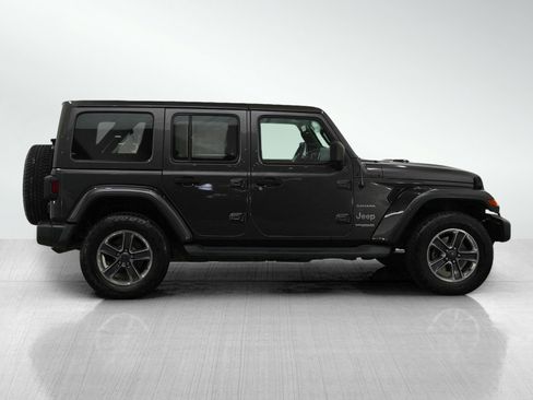 Used 2019 Jeep Wrangler Unlimited Sahara w/ Uconnect 4C Nav & Sound Group image 7