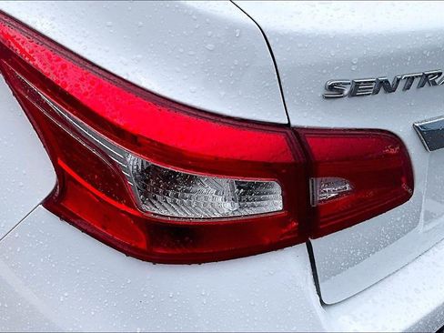 Used 2019 Nissan Sentra SV w/ Special Edition Package FWD image 26