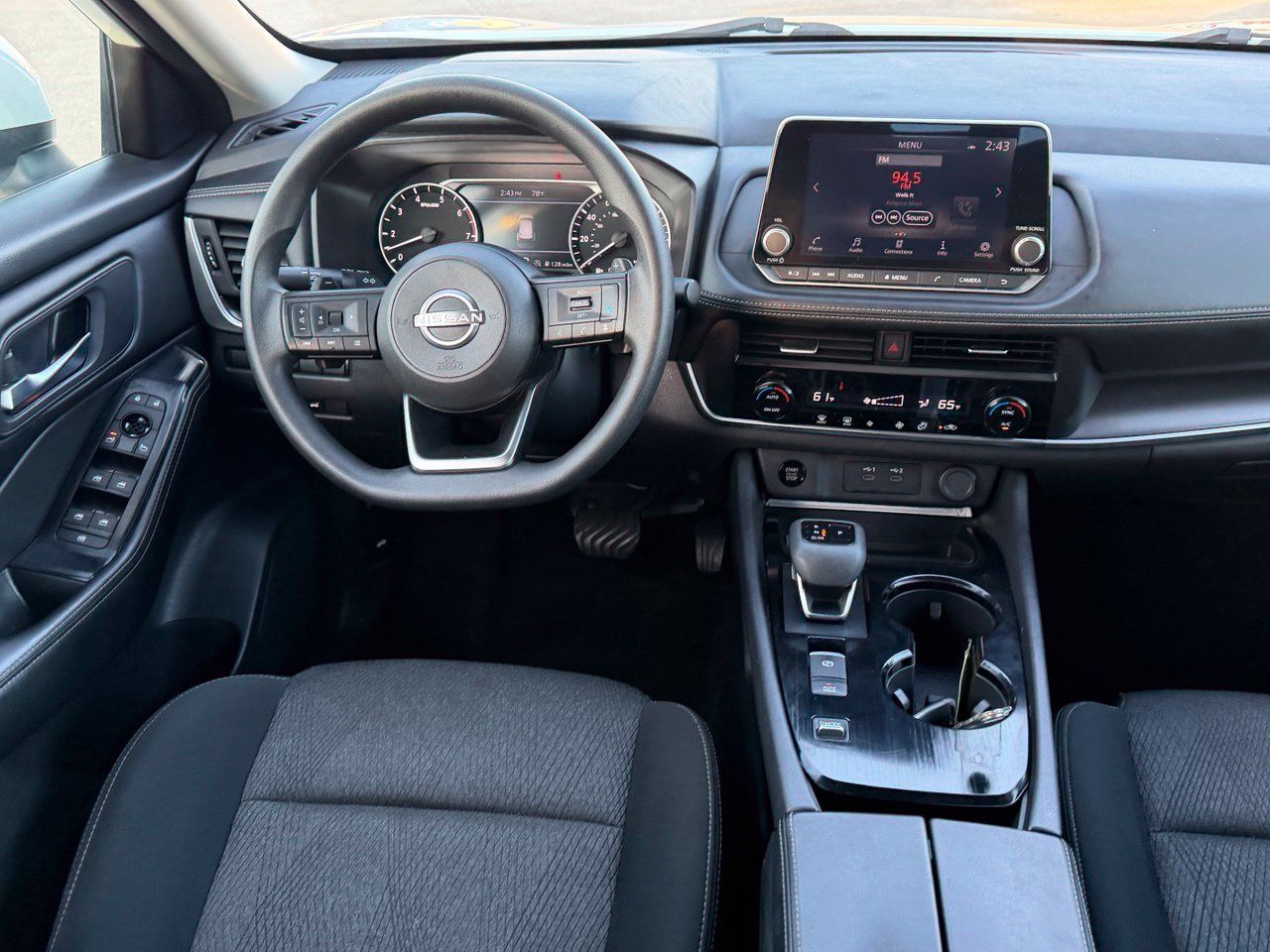 Certified 2024 Nissan Rogue SV FWD image 12
