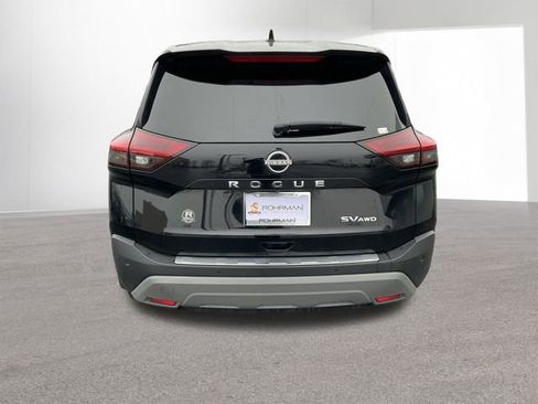 Certified 2023 Nissan Rogue SV image 5