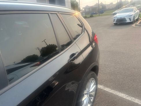 Used 2017 BMW X3 xDrive28i AWD/4WD image 7