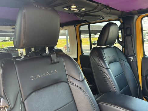 Used 2019 Jeep Wrangler Unlimited Sahara w/ Uconnect 4C Nav & Sound Group image 23