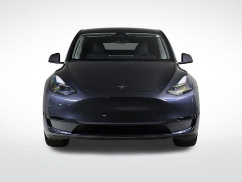 Used 2024 Tesla Model Y Long Range image 8