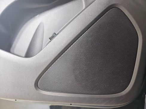 Used 2024 Chevrolet Equinox LT w/ LPO, Floor Liner Package FWD image 34