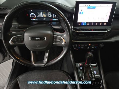 Used 2022 Jeep Compass Trailhawk w/ Trailhawk Elite Group AWD/4WD image 17