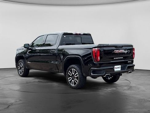 Used 2023 GMC Sierra 1500 AT4 w/ AT4 Premium Package AWD/4WD image 8