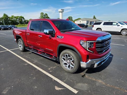 Used 2023 GMC Sierra 1500 SLT w/ SLT Premium Plus Package AWD/4WD image 9