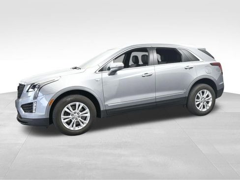 Used 2024 Cadillac XT5 Luxury FWD image 2