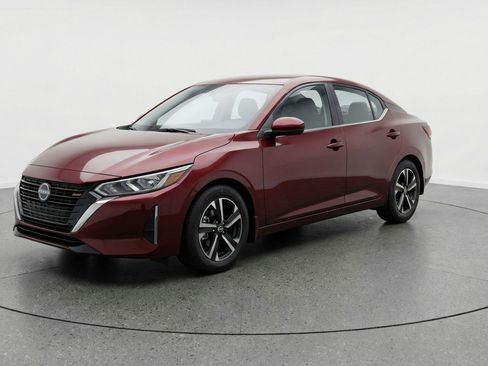 Used 2025 Nissan Sentra SV image 3