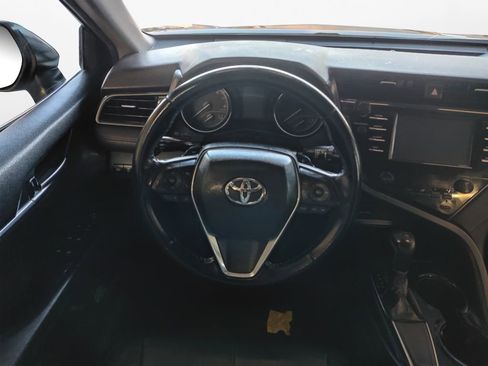 Used 2019 Toyota Camry L image 19