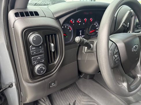 Used 2023 Chevrolet Silverado 1500 Custom Trail Boss AWD/4WD image 9