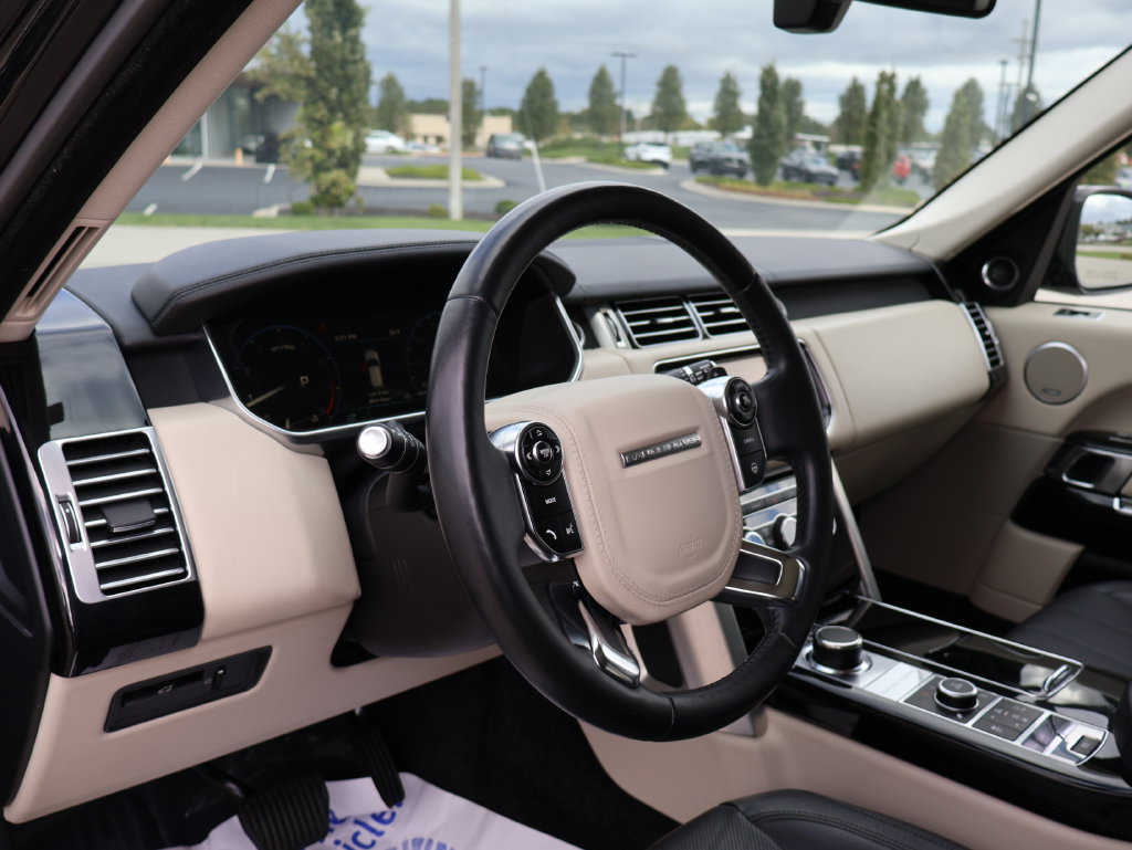 Used 2013 Land Rover Range Rover HSE AWD/4WD image 17