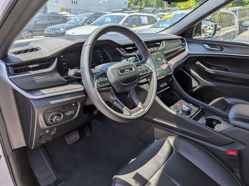 Used 2024 Jeep Grand Cherokee Limited 4xe AWD/4WD image 14
