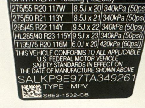 New 2026 Land Rover Range Rover SE image 31